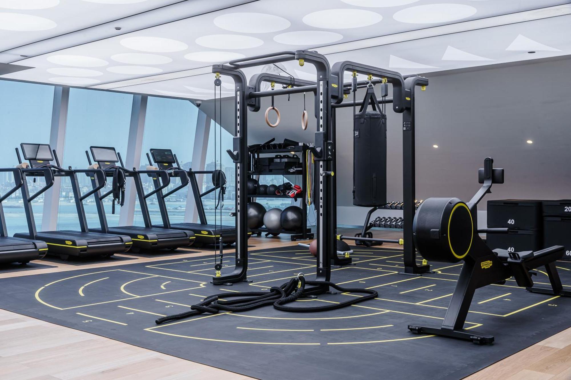 Fairmont Doha Hotel Lusail Exterior foto The gym at the 2012 London Olympics