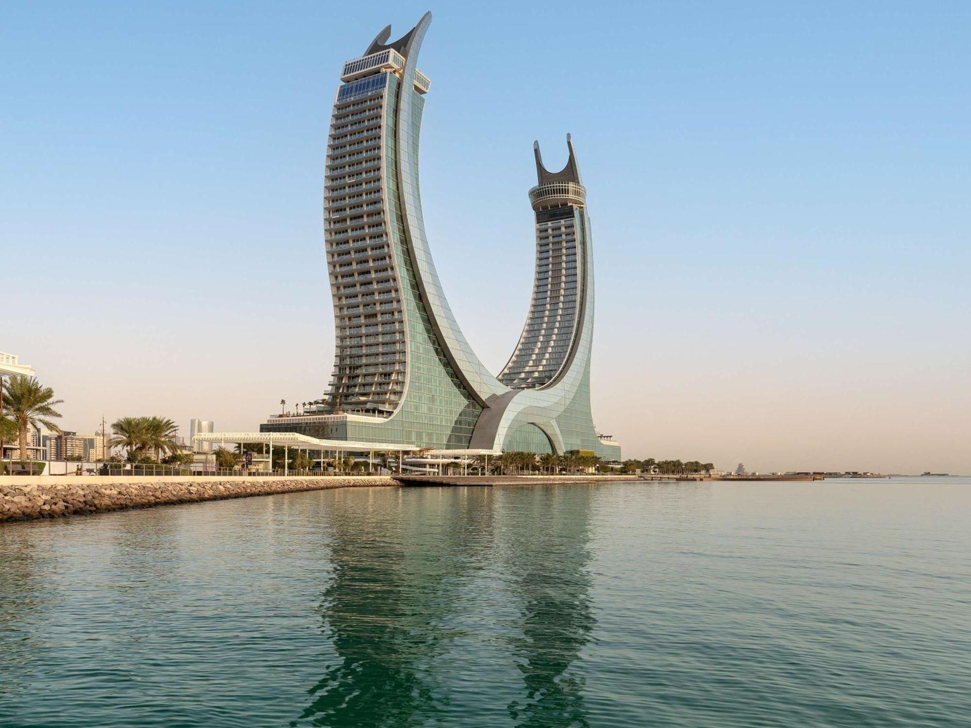Fairmont Doha Hotel Lusail Exterior foto The King Fisher Hotel